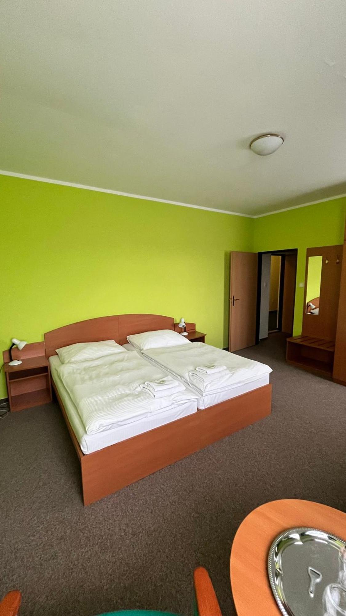 Grandhotel Nový Bor Kültér fotó