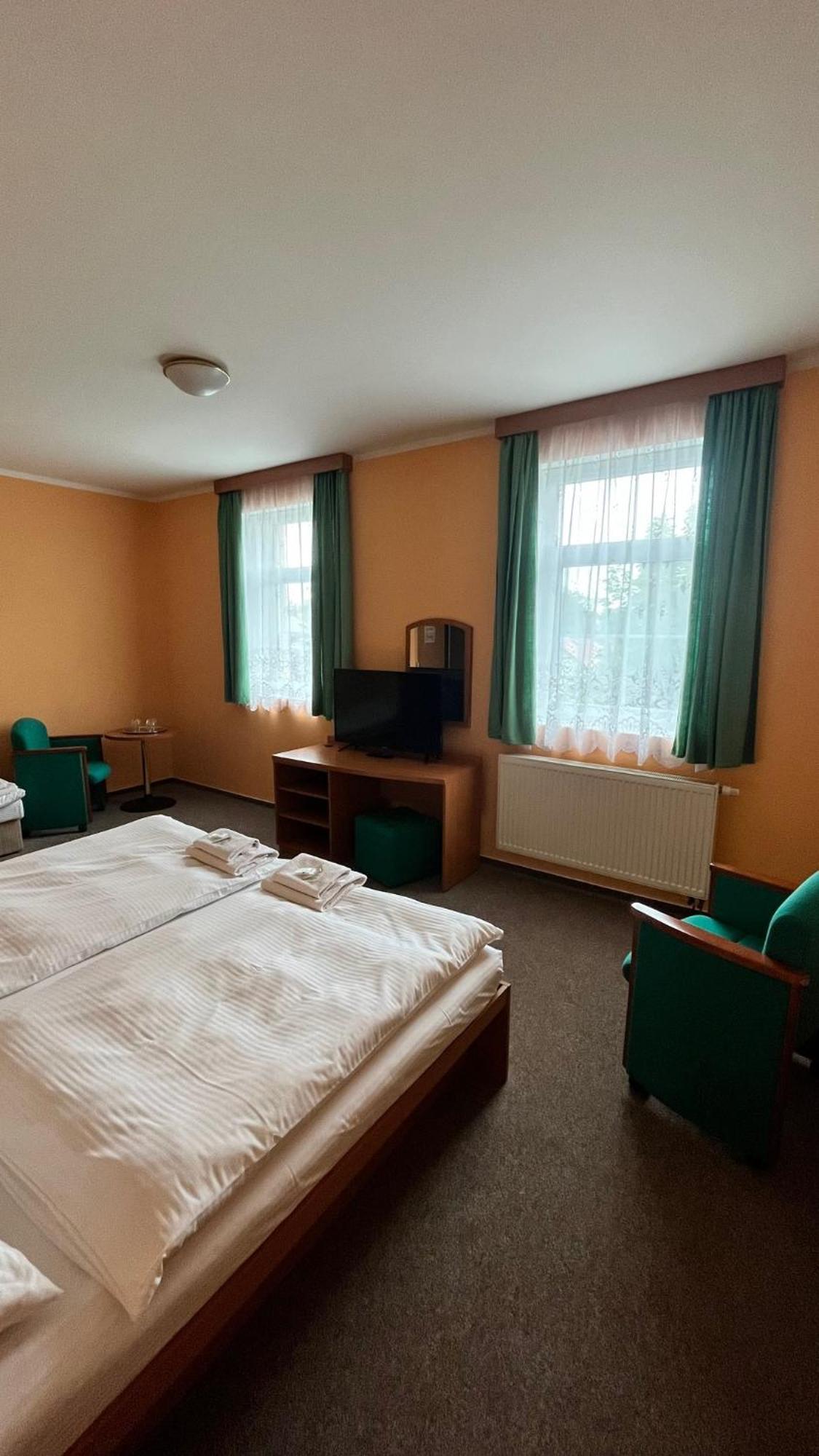 Grandhotel Nový Bor Kültér fotó