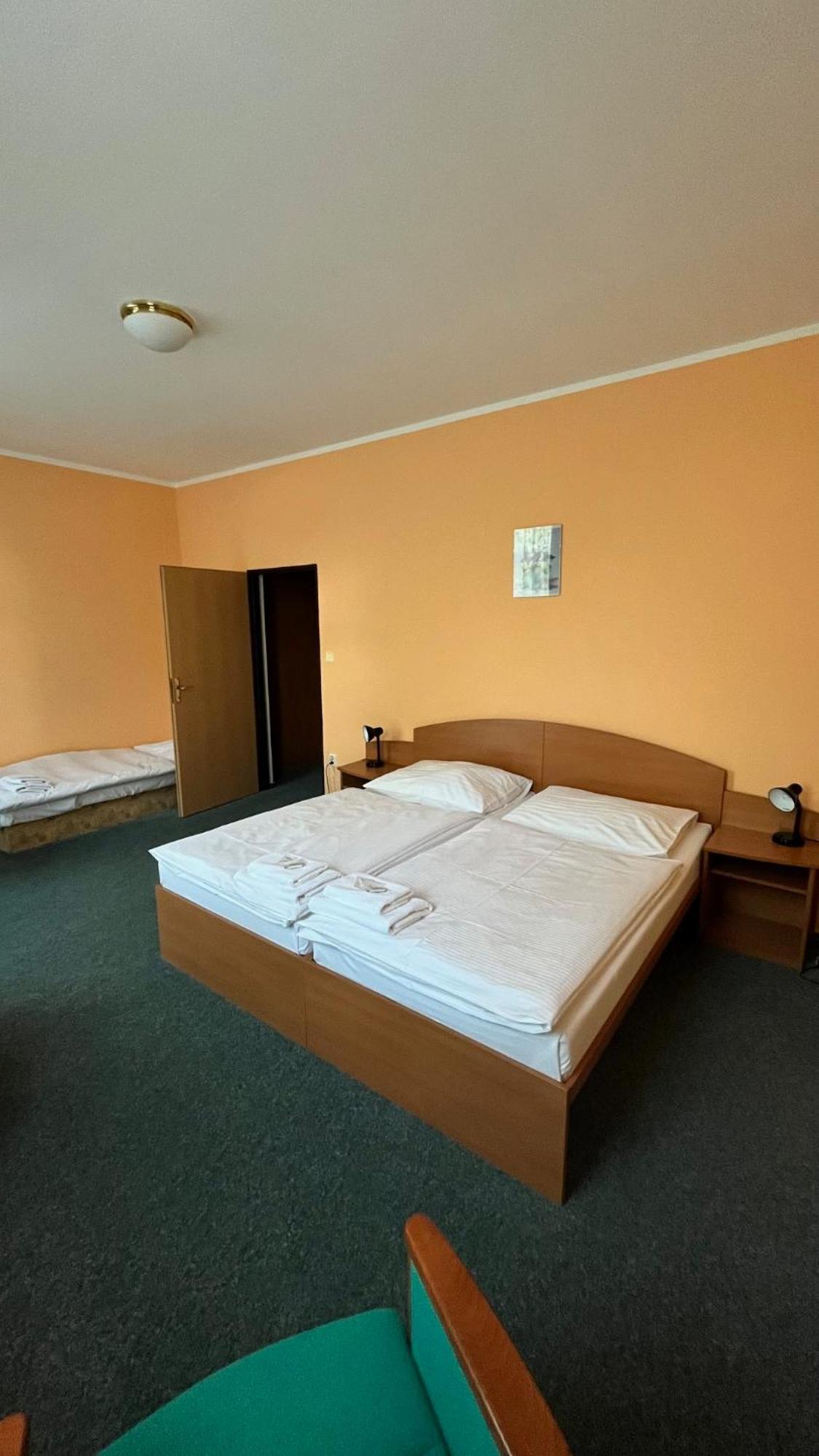 Grandhotel Nový Bor Kültér fotó