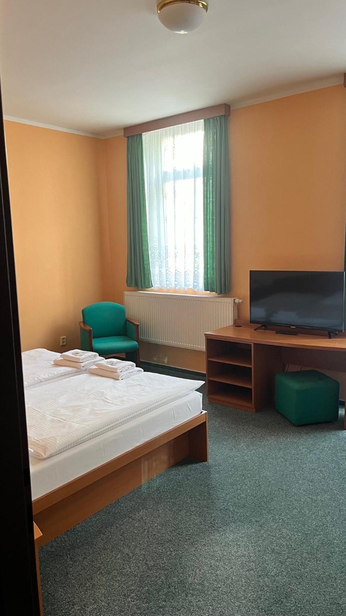 Grandhotel Nový Bor Kültér fotó
