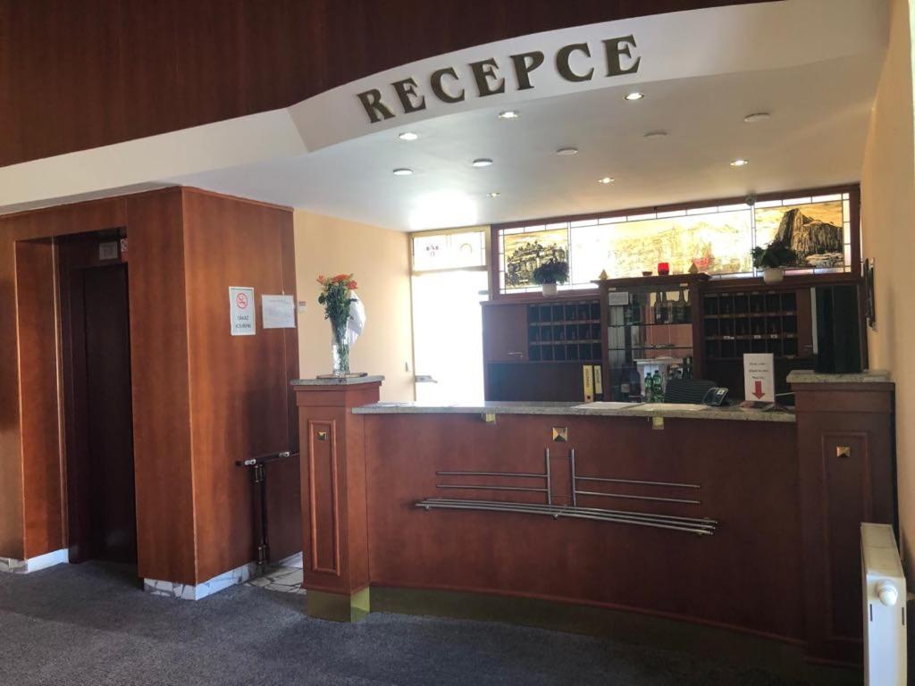 Grandhotel Nový Bor Kültér fotó