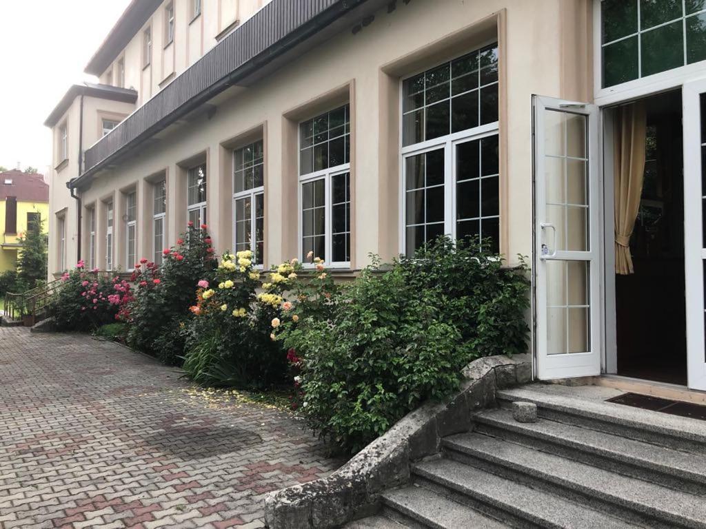 Grandhotel Nový Bor Kültér fotó